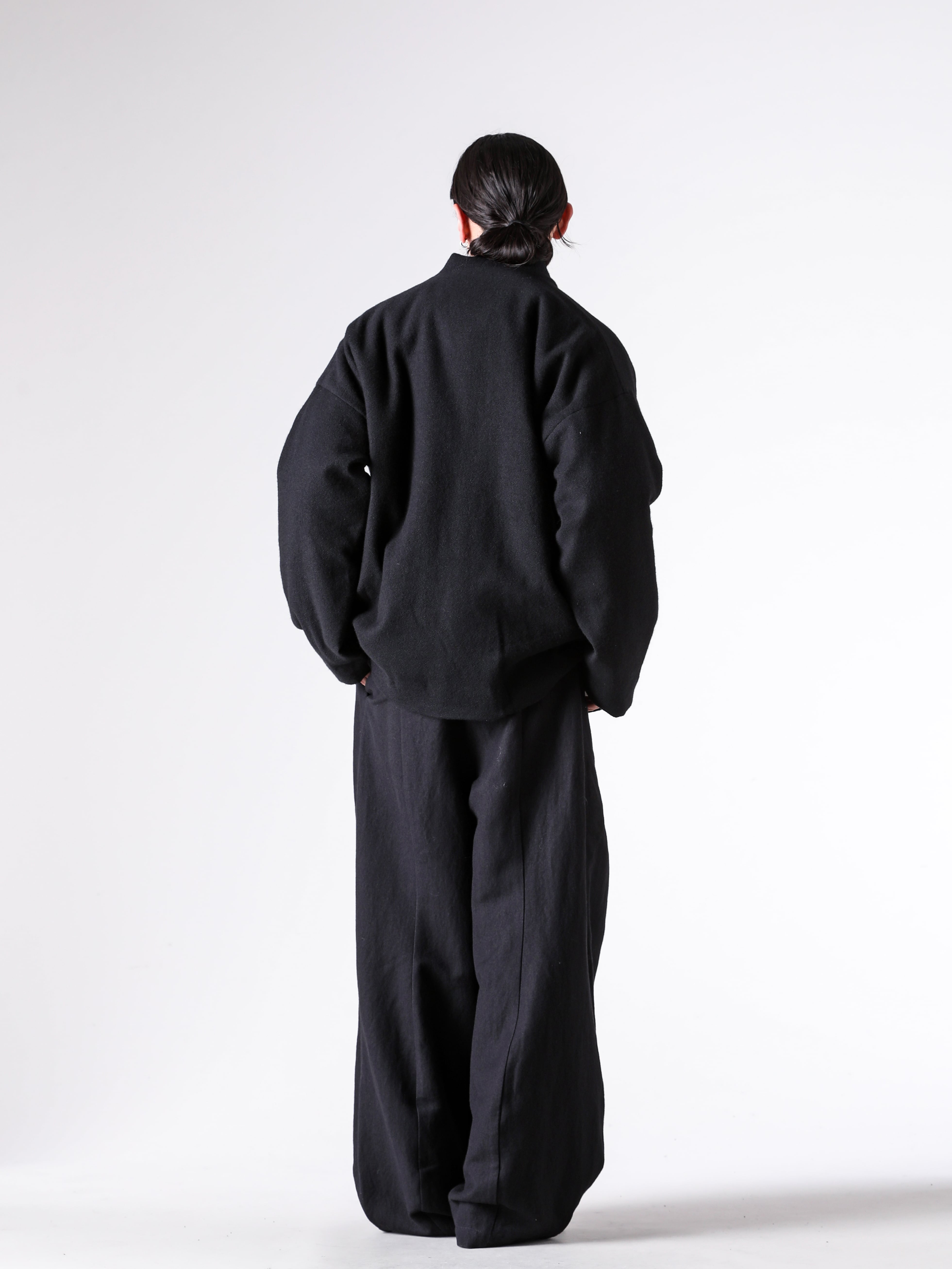 UMA WANG - 25AW - Full look photo gallery of the coordination - W5/M/UM6521 - JOLLA JKT - W5/M/UK7599 - HOODED TOP - W5/M/UM3502 - PAW PANTS - W5/M/UB00B2 - WOVEN LEATHER BELT - 698 - Side Zip Boots Single Sole 3-003