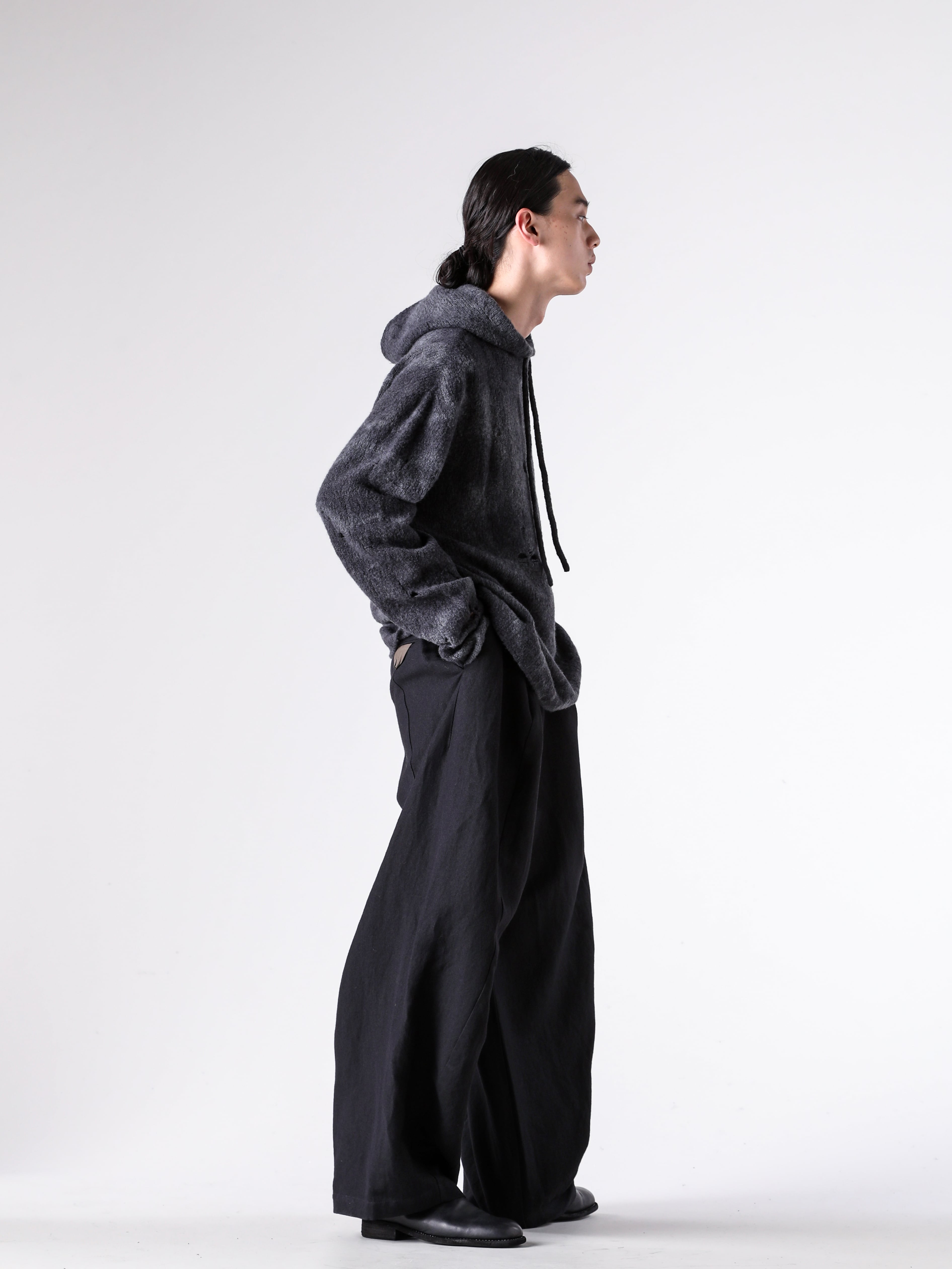 UMA WANG - 25AW - Full look photo gallery of the coordination - W5/M/UM6521 - JOLLA JKT - W5/M/UK7599 - HOODED TOP - W5/M/UM3502 - PAW PANTS - W5/M/UB00B2 - WOVEN LEATHER BELT - 698 - Side Zip Boots Single Sole 3-006