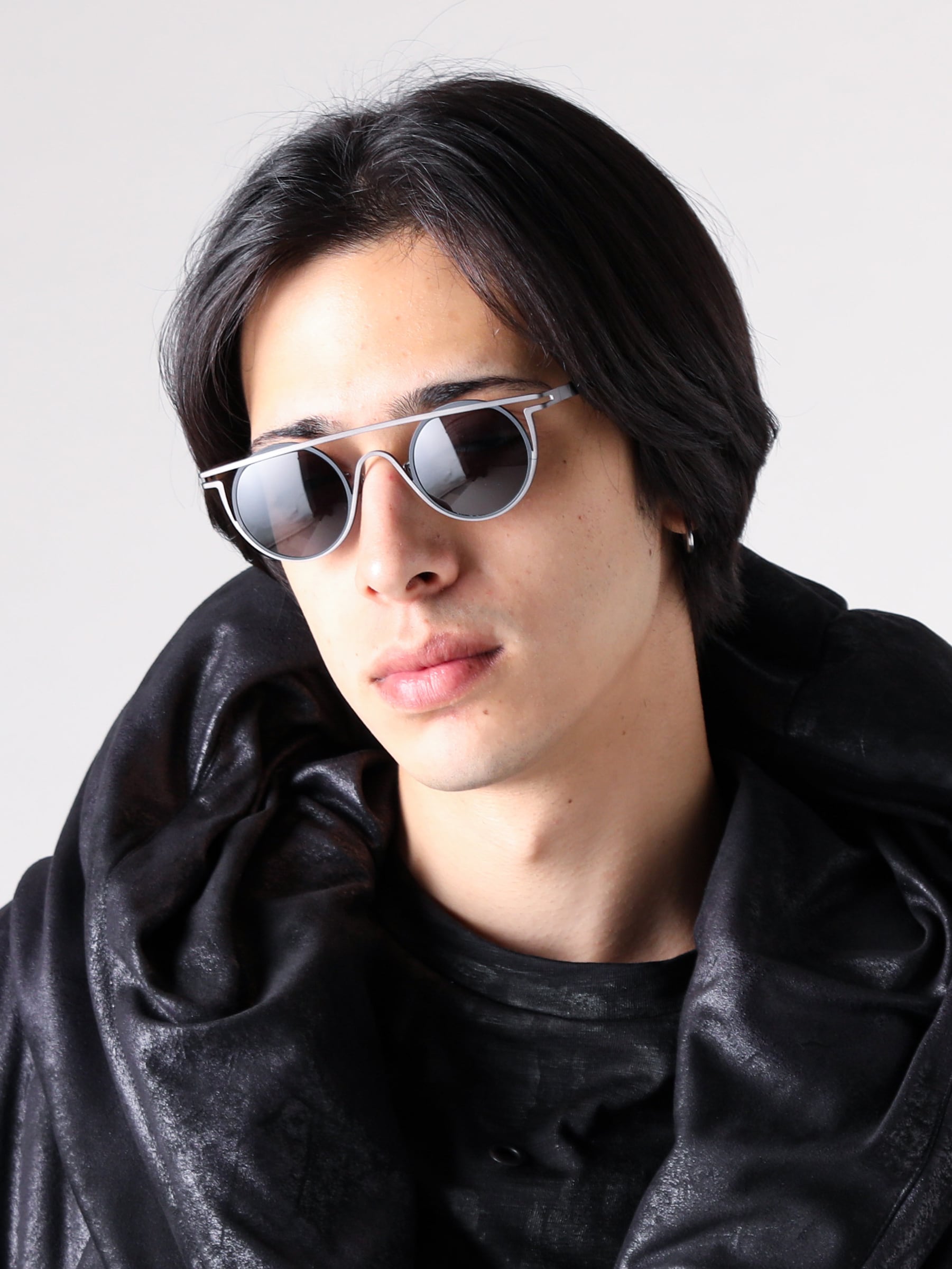 Justin Gall - 25AW styling - 上半身 - JGALL_RAWTAW25-02 - ABOMINABLE MAX PUFF PARKA - JGALL_RAWTAW25-28 - Layered Tar Waist Tee Brushed Slub Cotton - JGALL_RAWTAW25-42 - Titanium Layered Sphere Shades Cvb 1-006