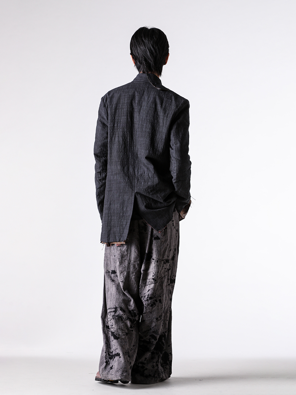 CHIAHUNG SU (チャンホン スー) - 25-26AW - 見出し3 - コーディネート全体の写真一覧 3-004