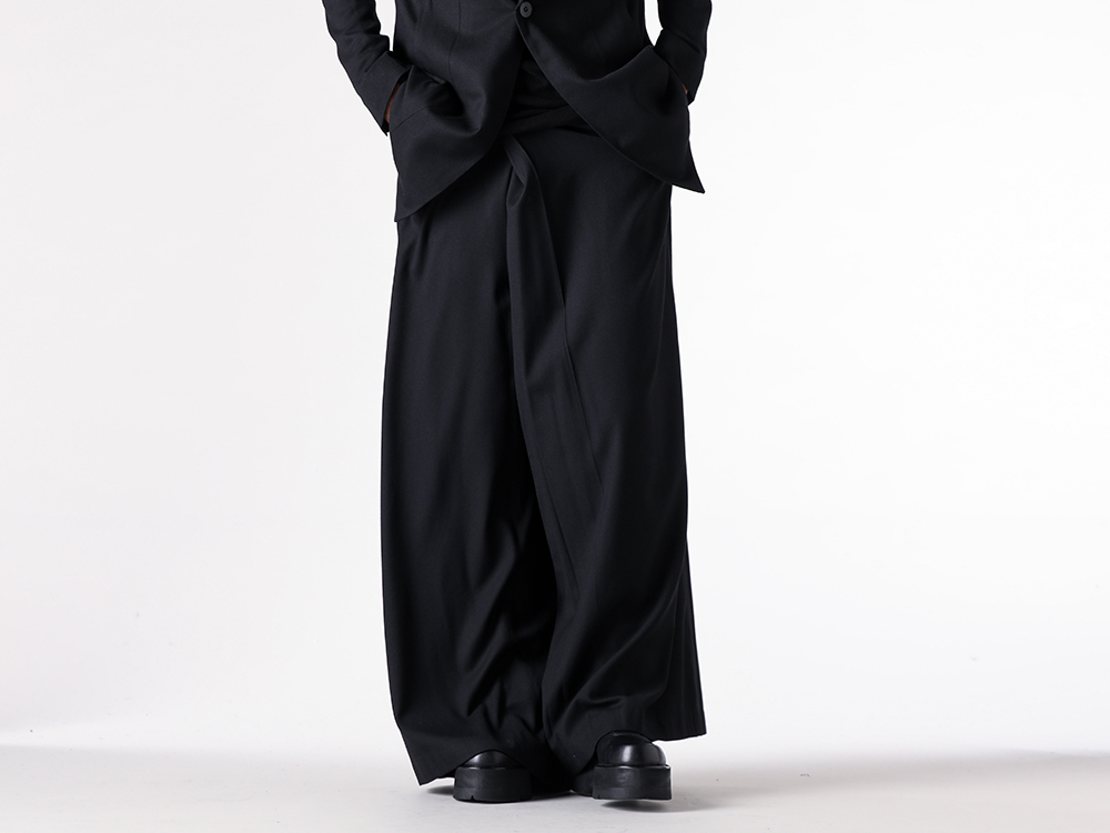 setup - 25-26AW - スタイル別・成人式のおすすめコーディネート - 5. JULIUS（ユリウス）：『“退廃的”なムードを纏う、力強い黒』 3-0026