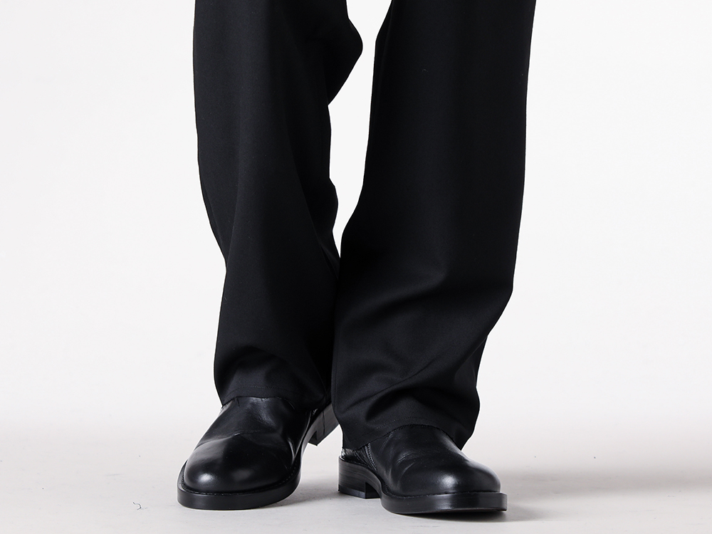 setup - 25-26AW - 全体の印象を決定づける「ブーツ」厳選5選 - 1. Ann Demeulemeester / Heiko Laced Back Ankle Boots / CO02MA40 5-004