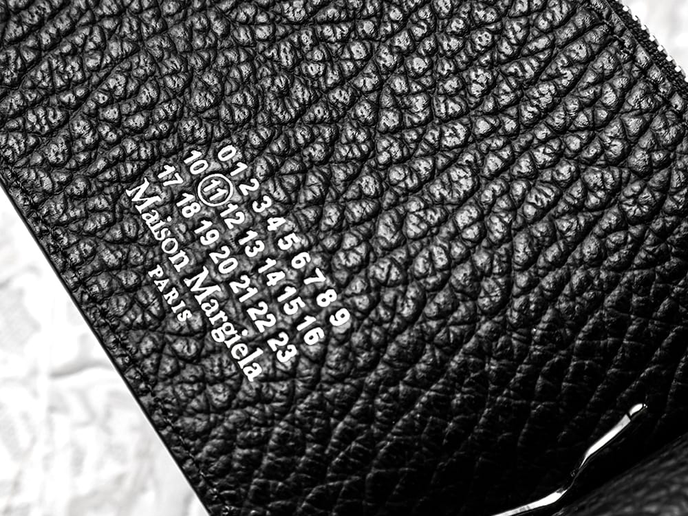 Maison Margiela - 25AW  - SA1UI0022 / 小銭入れも備えた大人のミニマル財布 - SA1UI0022 WALLET SLIM 2 PINCER 9-003