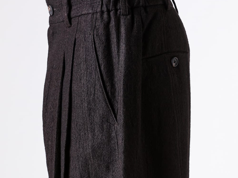 ZIGGY CHEN(ジギーチェン) - 25-26AW  - 下半身 - Pleated Drop Crotch Trousers (0M2530516) - Chelsea Derby Shoes (0M2513001) 2-003