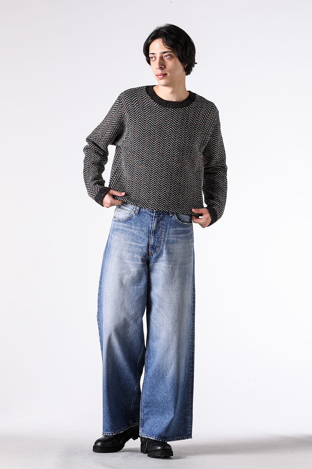 ニット特集 - 25-26AW - MASU | オーロラのような美しい配色。マットな質感のヘリンボーンニット - AURORA SHORT SWEATER / M25F9KN003 10-001