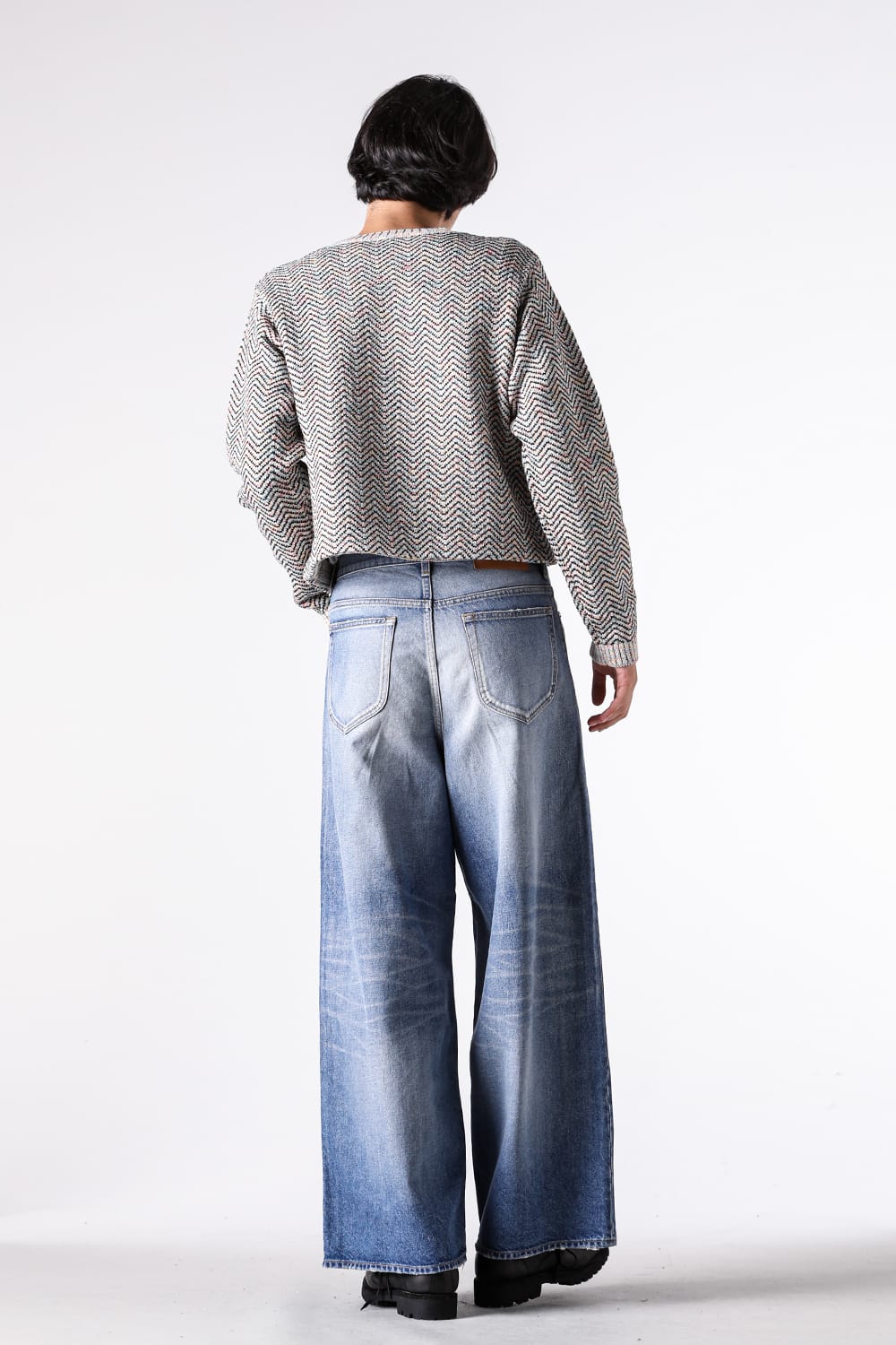 ニット特集 - 25-26AW - MASU | オーロラのような美しい配色。マットな質感のヘリンボーンニット - AURORA SHORT SWEATER / M25F9KN003 10-004