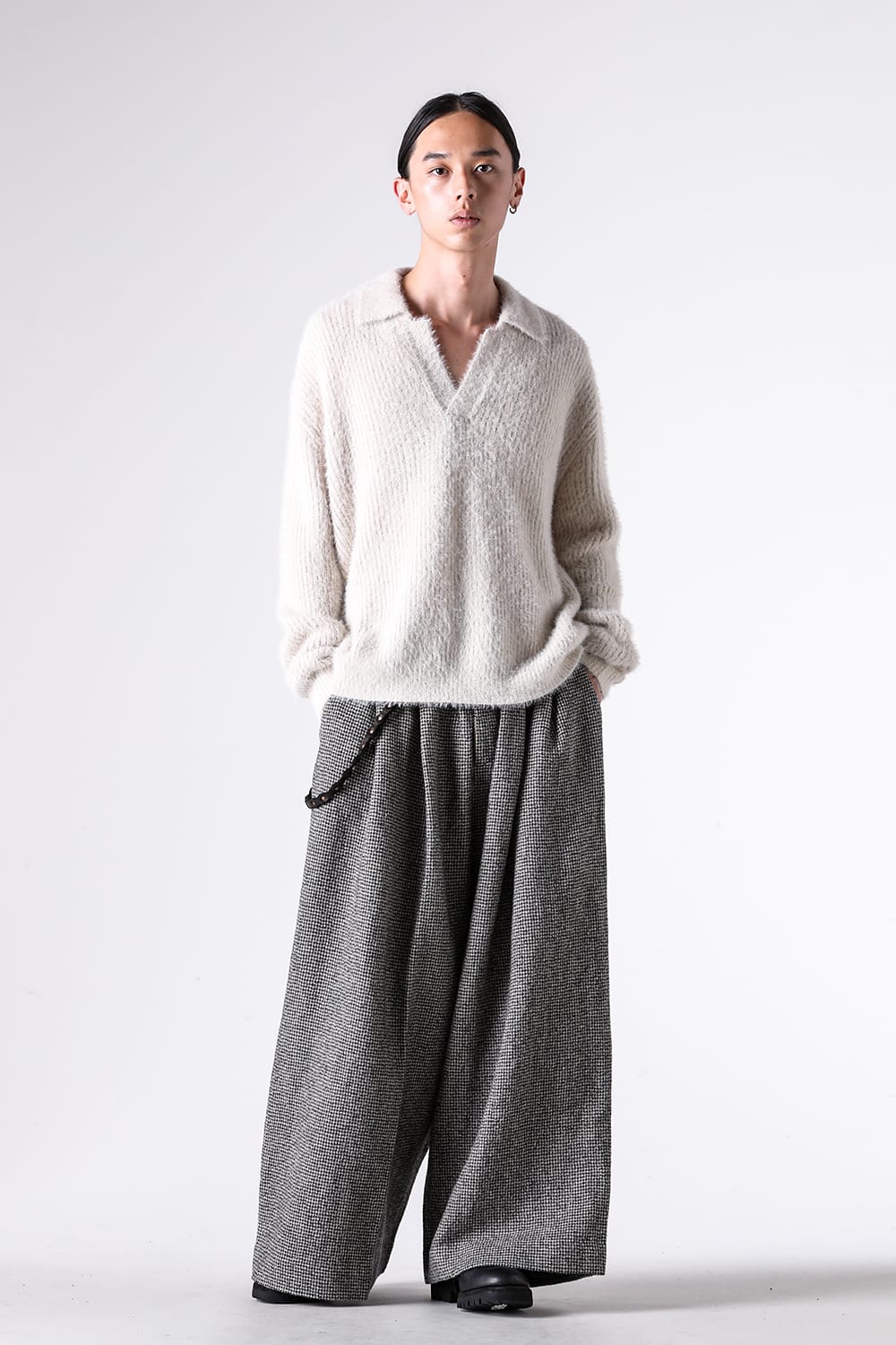 ニット特集 - 25-26AW  - UMA WANG | 温かみのあるオフホワイト。毛足の長いモヘアニットポロ - POLO TOP / W5/M/UK7584 2-001