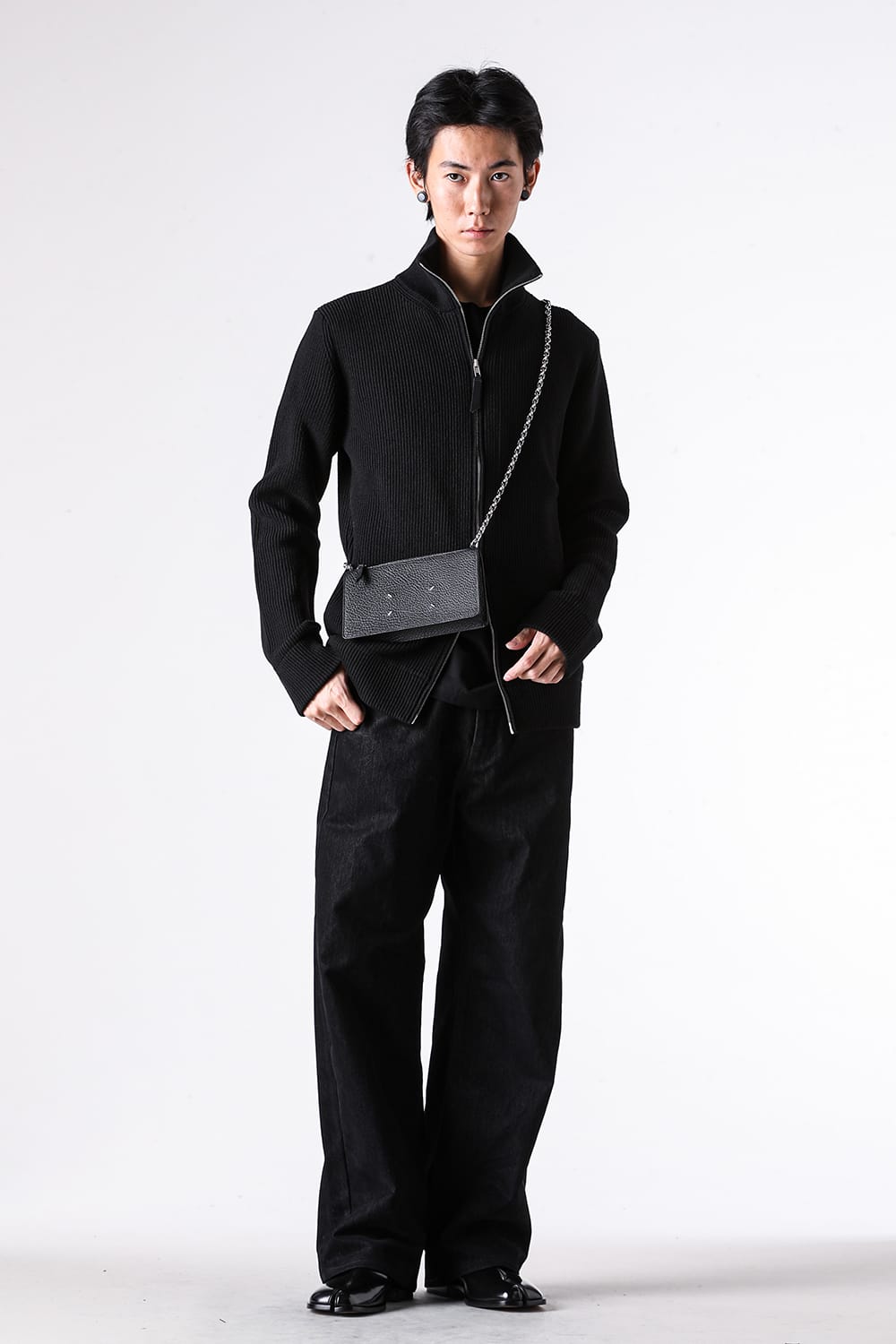 ニット特集 - 25-26AW - MAISON MARGIELA | 流行に囚われない「アイコン」。ダブルZIP仕様のドライバーズニット - Driver's Zip Up Knit / SI1HA0013 8-001