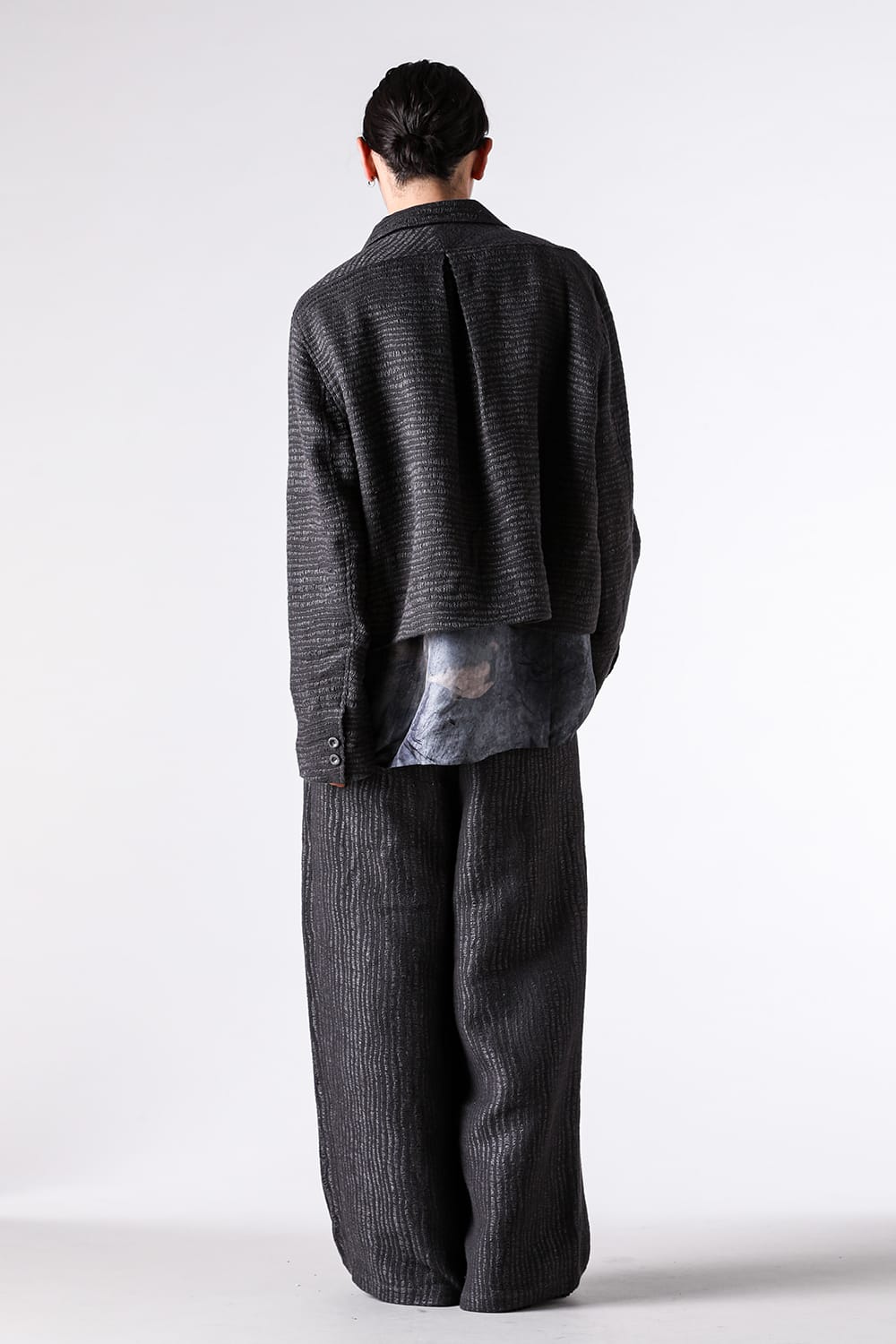 Jackets - 25-26AW  - Design and Silhouette with Unique Brand Interpretation: Tailored Jackets that Draw Out the Wearer's Individuality - STOVAIGH | Expressing Mountain Ridges in Fabric: A Unique, Voluminous Texture 2-006