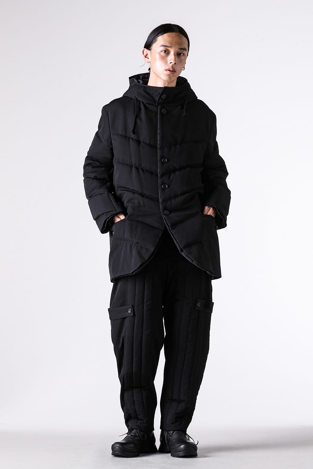 Jackets - 25-26AW - Sophisticated Casual and Mode for Adults: Hooded Jackets Embodying Functional Beauty - Yohji Yamamoto POUR HOMME | Smooth Luster of 50d Filament: The Overwhelming Volume of a 2-Way Padded Jacket 3-007