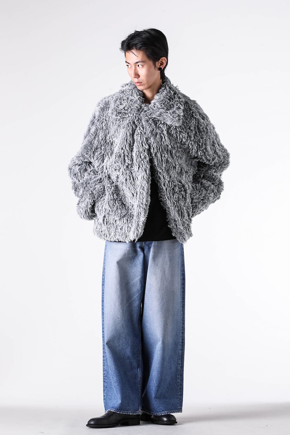 Jackets - 25-26AW - Overwhelming Texture and Design: Fur Jackets with Eye-Catching Presence - doublet | Long-Pile Fluffy Texture: A Loose Silhouette and Evil Grin That Starts Conversations 7-003
