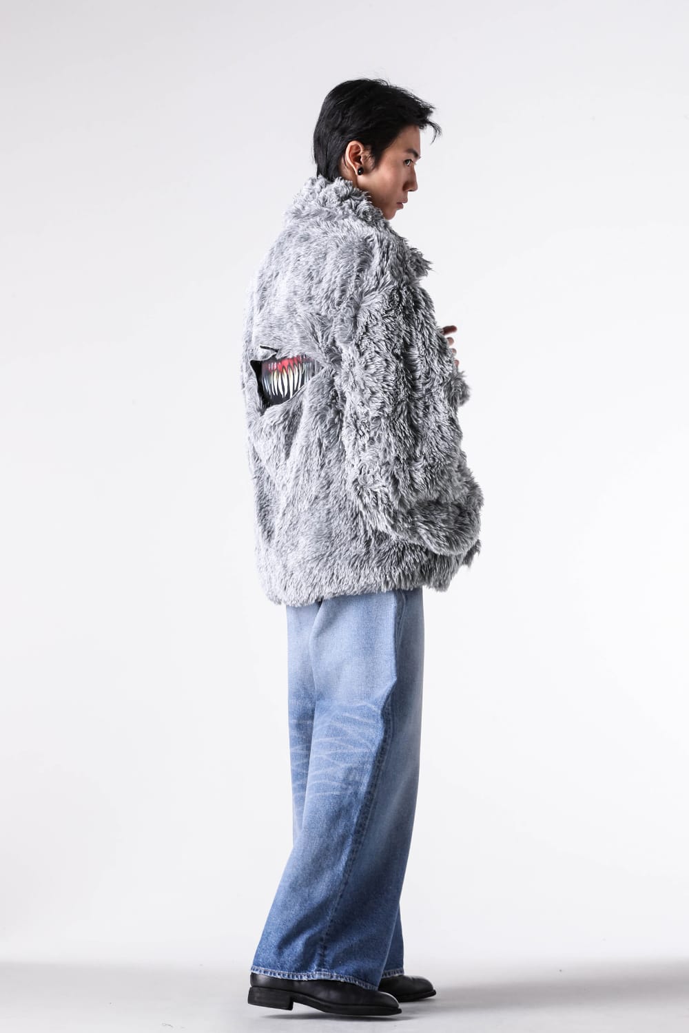 Jackets - 25-26AW - Overwhelming Texture and Design: Fur Jackets with Eye-Catching Presence - doublet | Long-Pile Fluffy Texture: A Loose Silhouette and Evil Grin That Starts Conversations 7-003