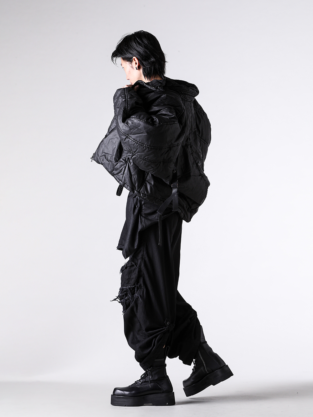 JULIUS 25-26AW コーティングダウンジャケット モードスタイル -FASCINATE