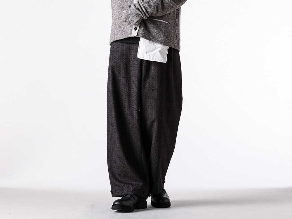 KLASICA (クラシカ) - 25-26AW  - 下半身 - Side Tucked Wide Straight Trousers (25S-ONP-C23) - Norvegian welted Vibram-sole Back Zip Race Up Boots (795BZV_N) 2-001