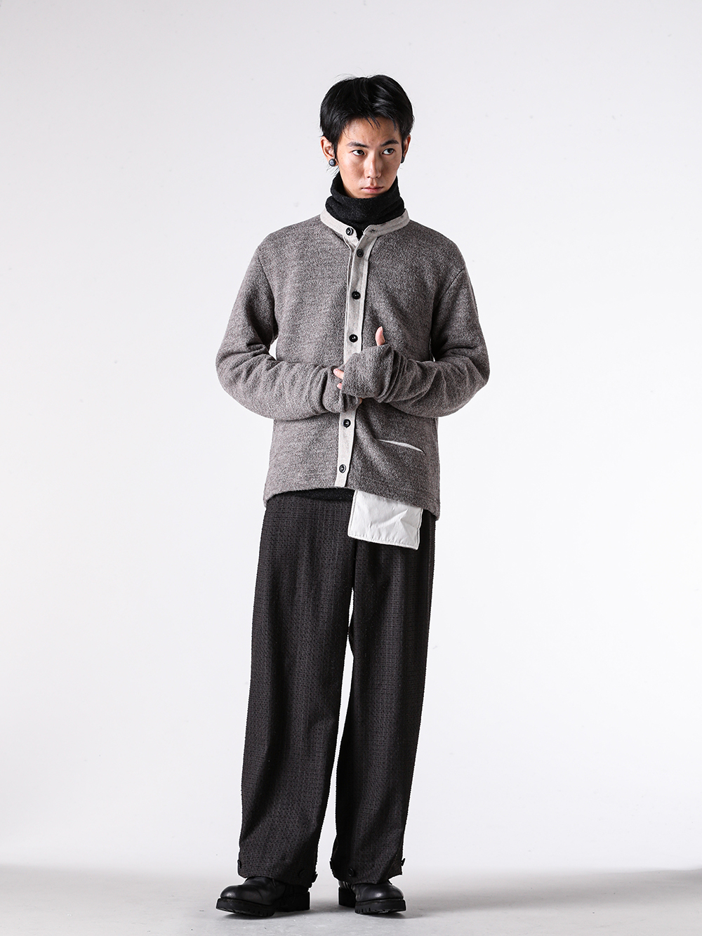 KLASICA (クラシカ) - 25-26AW - 見出し3 - コーディネート全体の写真一覧 3-001