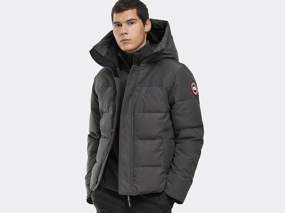 2025年 カナダグース ダウンジャケットのメンズ人気ランキング 第4位 洗練されたデザインと高い機能性を両立した「マクミランパーカ」