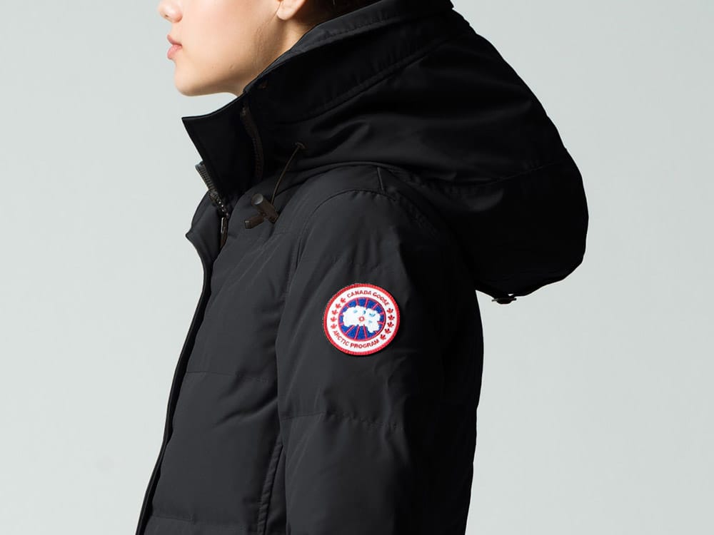 CANADA GOOSE - Professional-grade functionality designed for extreme cold environments