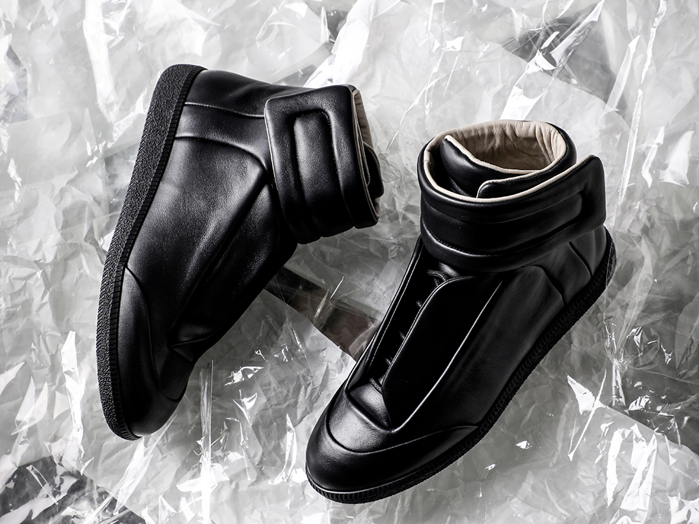 Maison Margiela - 26SS - “Future” (the Future) and “Replica” (the Past): The Decisive Difference in Model Numbers - S57WS0538 (Future): Innovation and Avant-Garde 3-003