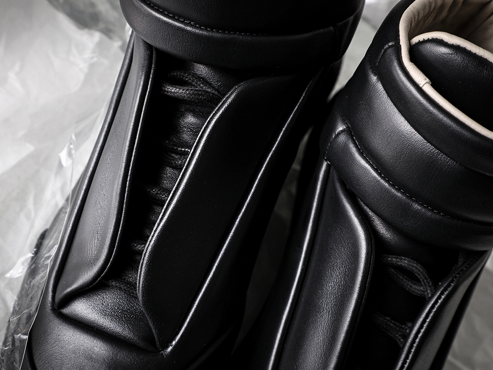 Maison Margiela - 26SS - Detailed Specifications of the Future Mid-Top Black Leather Model - The Hidden Humor: There Are Actually “Laces” 5-004