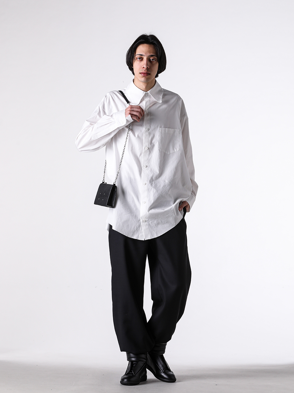 Maison Margiela - 26SS - Styling Suggestions: Black That Bridges Mode and Street - Style 1: The Runway Tuck-in 7-004