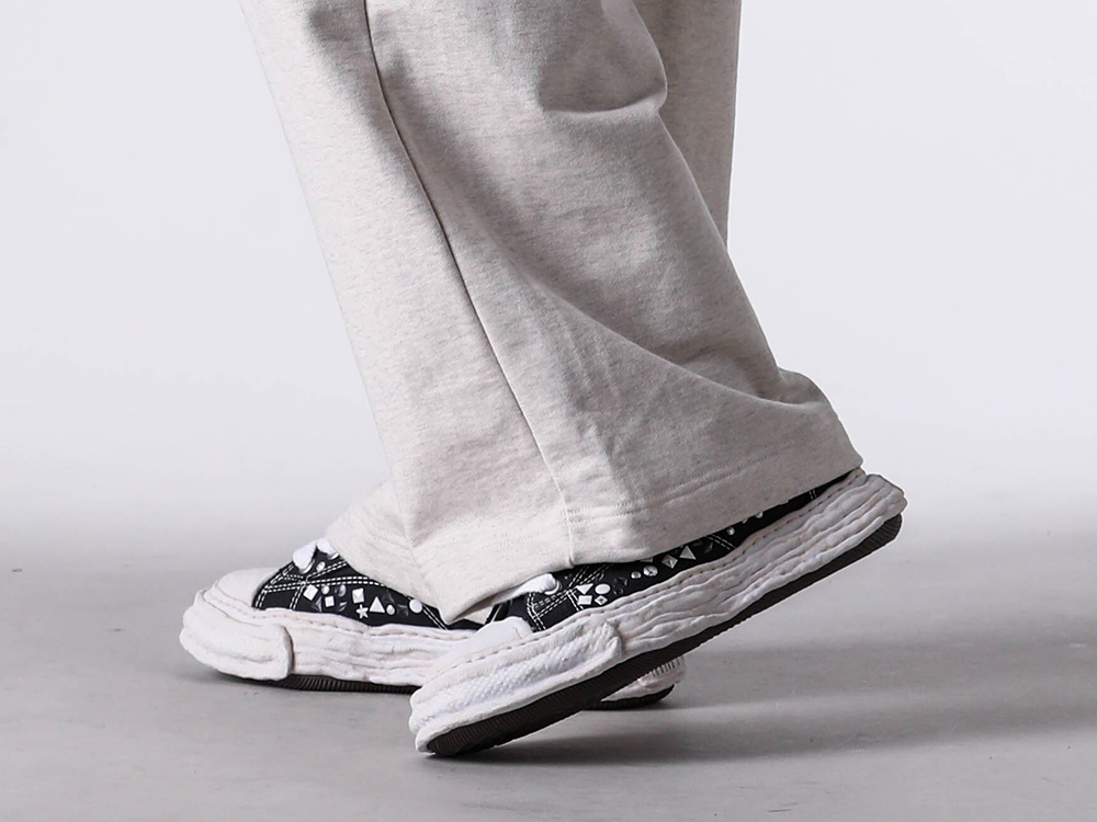 PETERSON23 / original sole embellished canvas Low -Top sneaker （BLACK） ディテール
