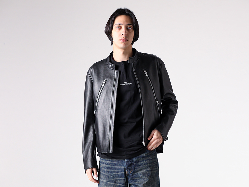 Image showing the texture of lamb leather and the craftsmanship of the 5-Zip