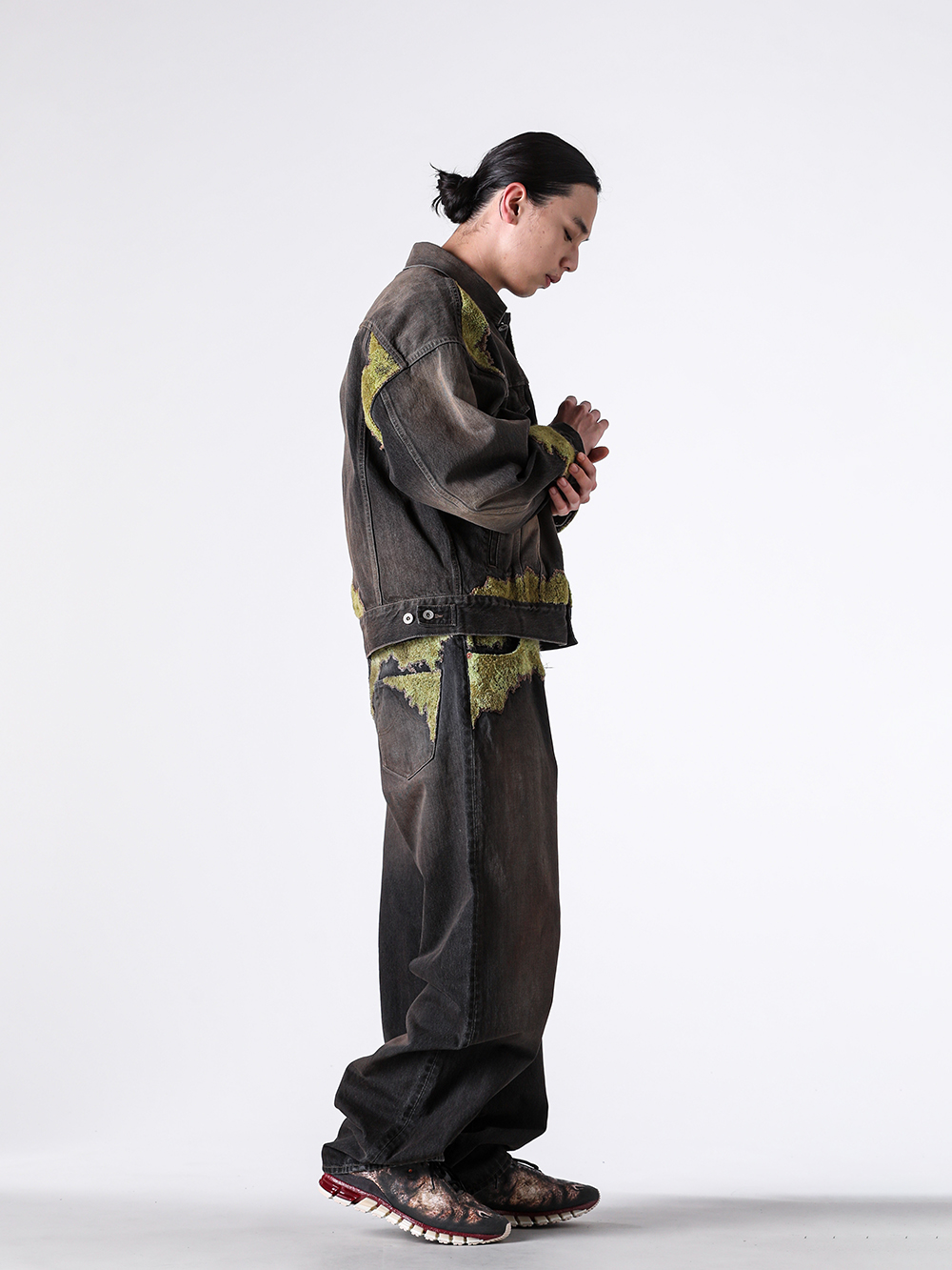 doublet 26SS 苔生すウッドデニムのセットアップが魅せるユーモアと