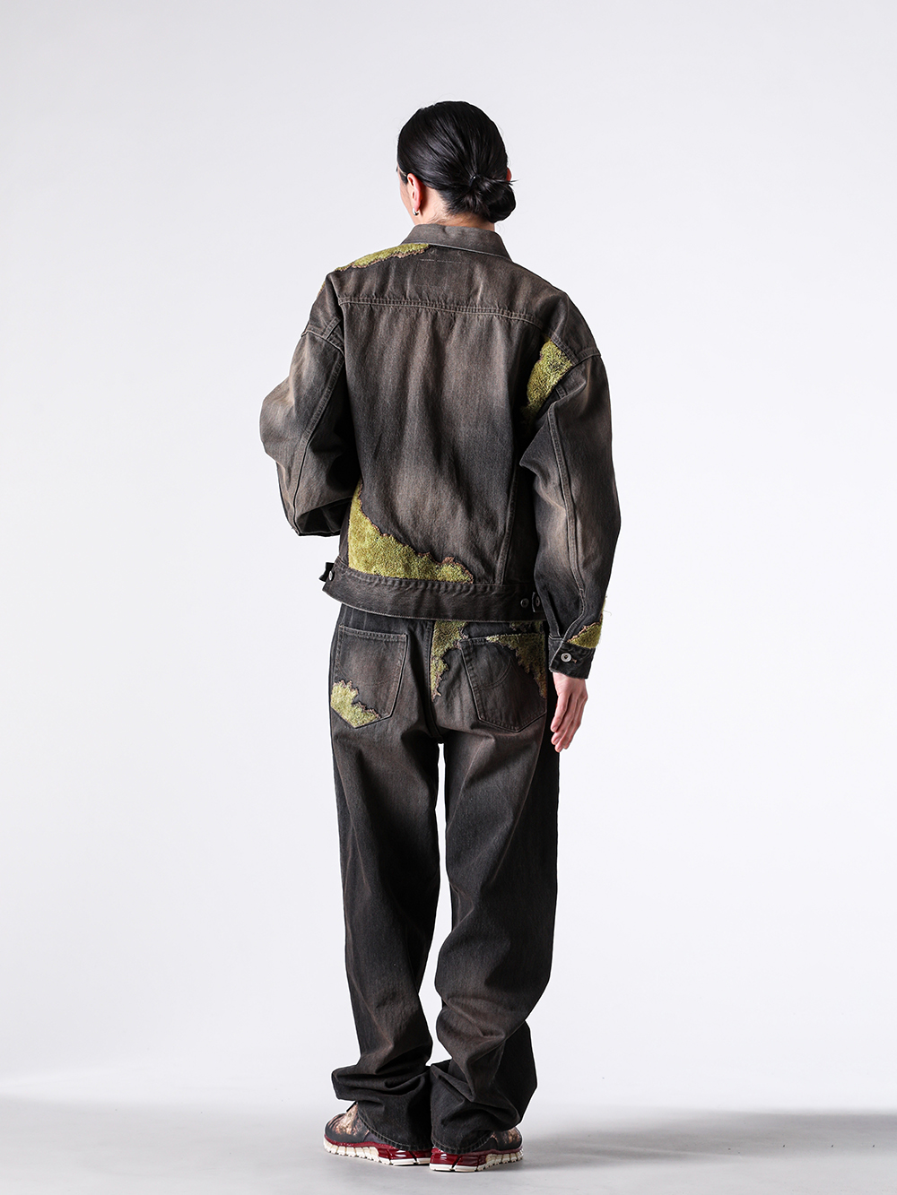 doublet 26SS 苔生すウッドデニムのセットアップが魅せるユーモアと