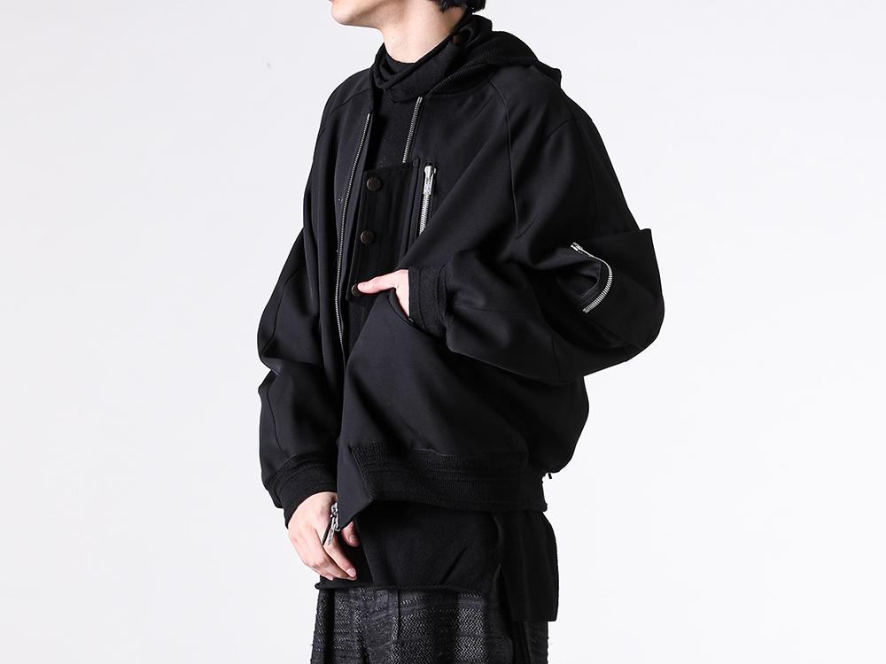メンズ DEVOA フードジャケット ボンバー HOODED BOMBER JACKET