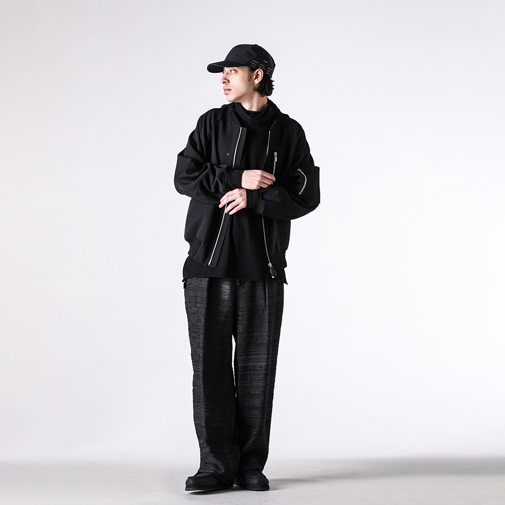 DEVOA × ISO 26SS 異素材の黒が交錯するブランドMIXノームコアスタイル