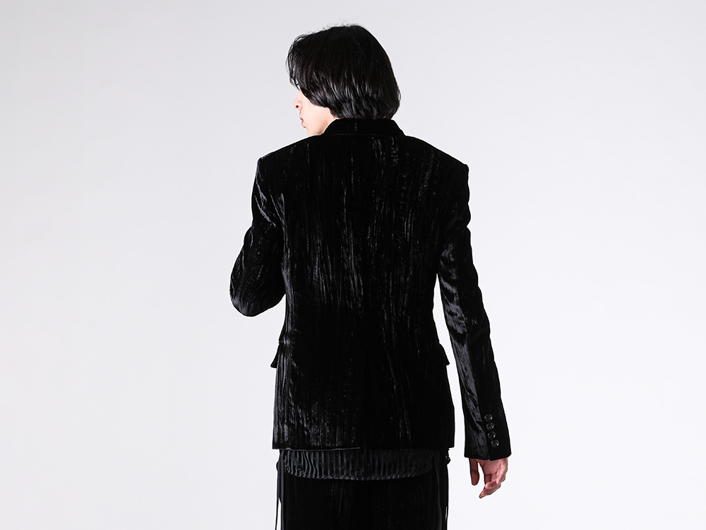 Matte lining and precision tailoring