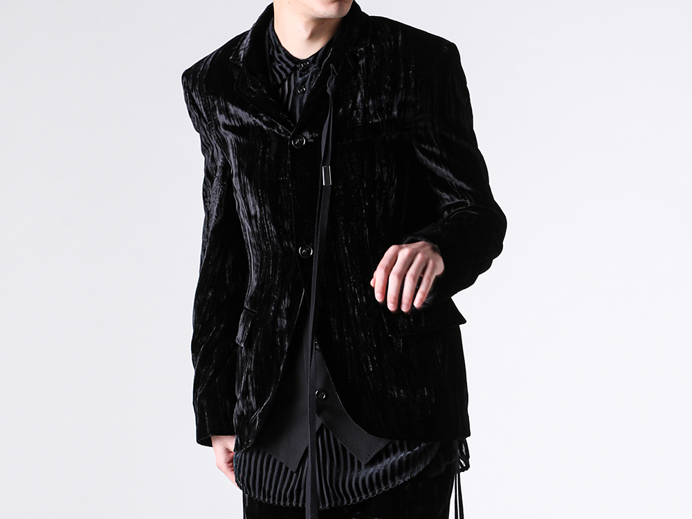 Silhouette naturally following the body during wear