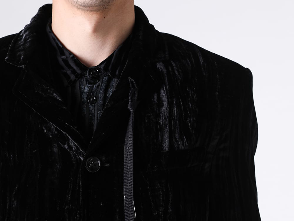 Design details blending classicism and rebellion