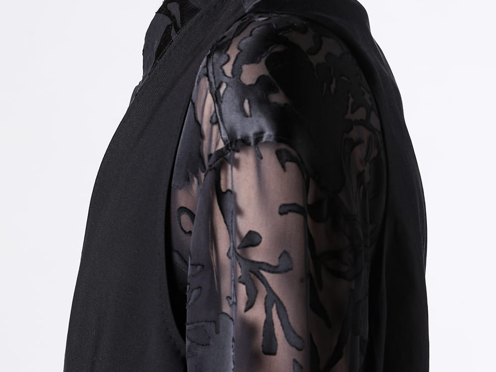 Ann Demeulemeester を象徴するアイテム JUIKKO CLASSIC WAISTCOAT の