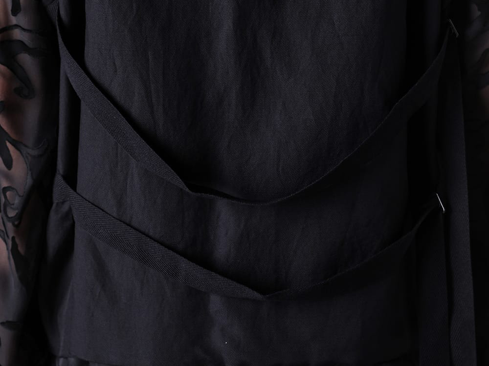 Ann Demeulemeester を象徴するアイテム JUIKKO CLASSIC WAISTCOAT の