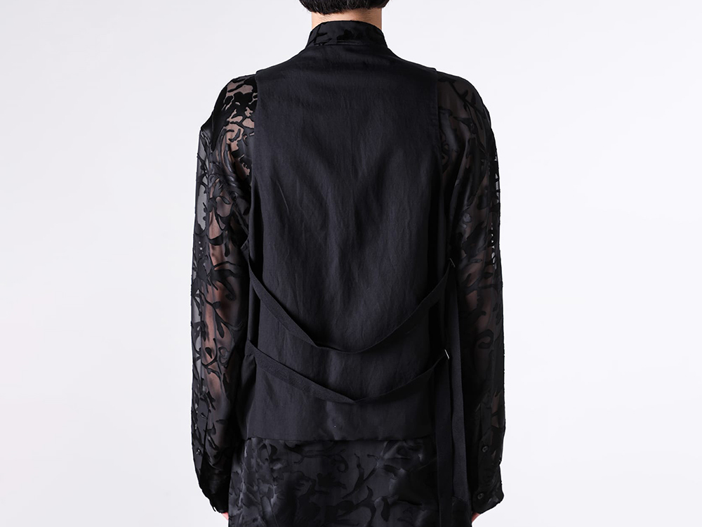 Ann Demeulemeester を象徴するアイテム JUIKKO CLASSIC WAISTCOAT の
