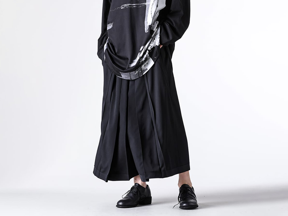 Ground Y 26SS ハカマパンツ：ブランド独自のデザインと立体的な