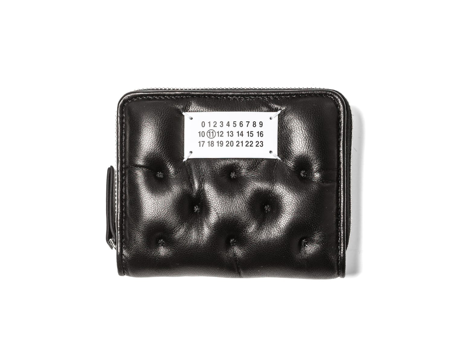 Maison Margiela  13. 膨らみのある生地感が魅力の「グラムスラムキルトナッパレザー 財布」