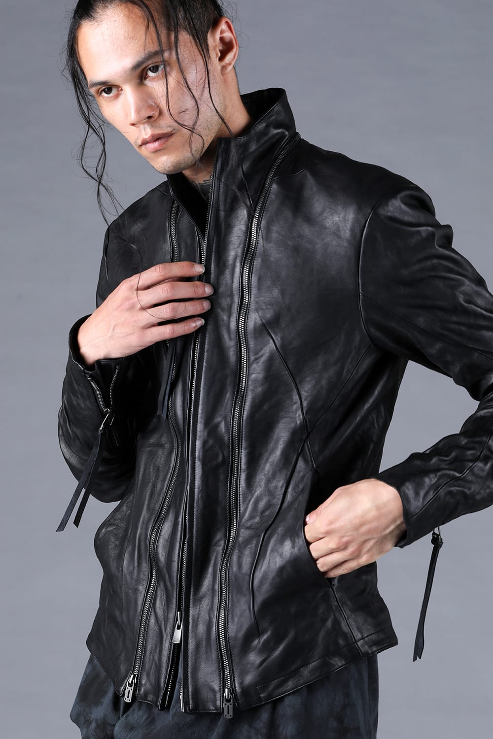 D.HYGEN 26SS Horse Leather Jacket：原皮のシボを活かした1.1mm厚