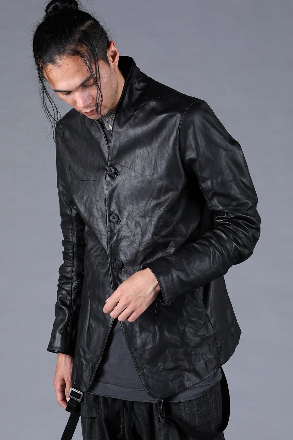 Full front view of the D.HYGEN leather jacket