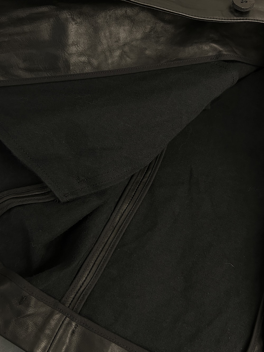 Image showing the bonding process on the reverse side of the leather