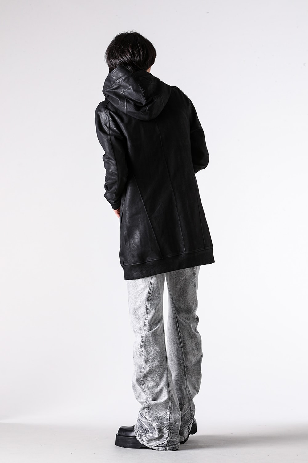 Back and side styling image 2 using the ZIP UP COATING COTTON SWEAT