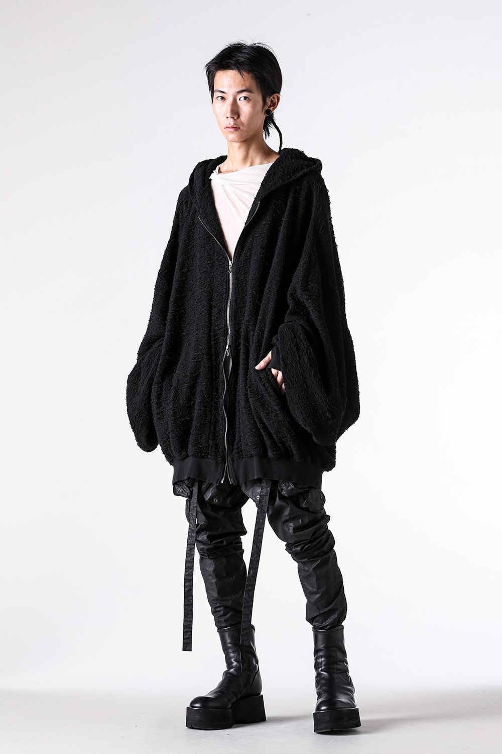 Full body styling image 1 using the COTTON PILE JACQUARD ZIP UP HOODIE