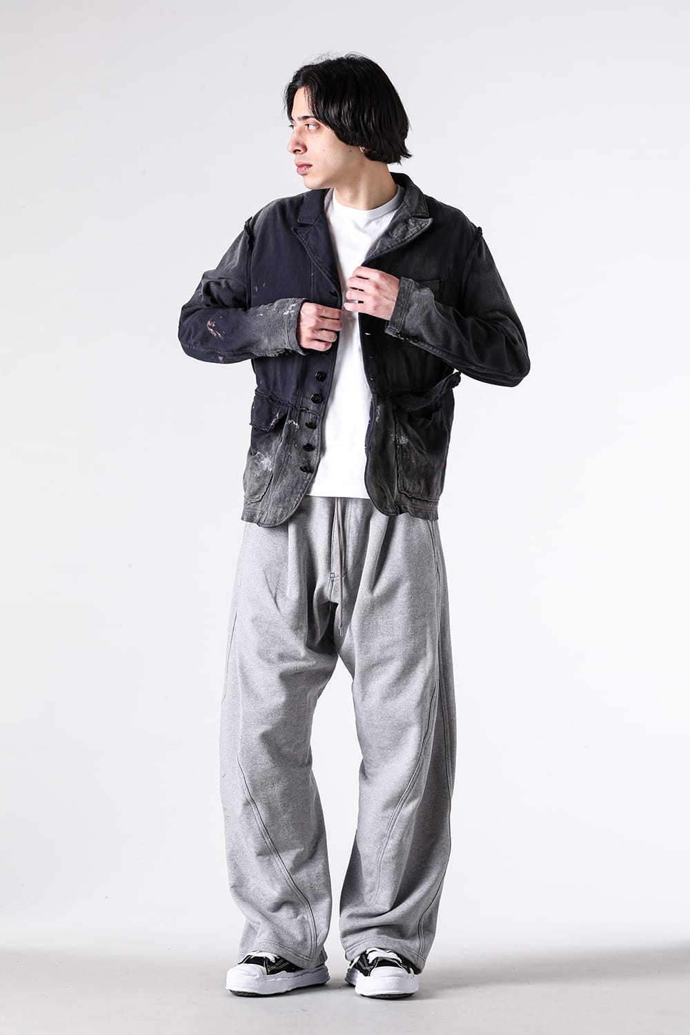 KHOKI 26SS 3D Cut Pants：立体裁断のL字シルエットとアノニマスな