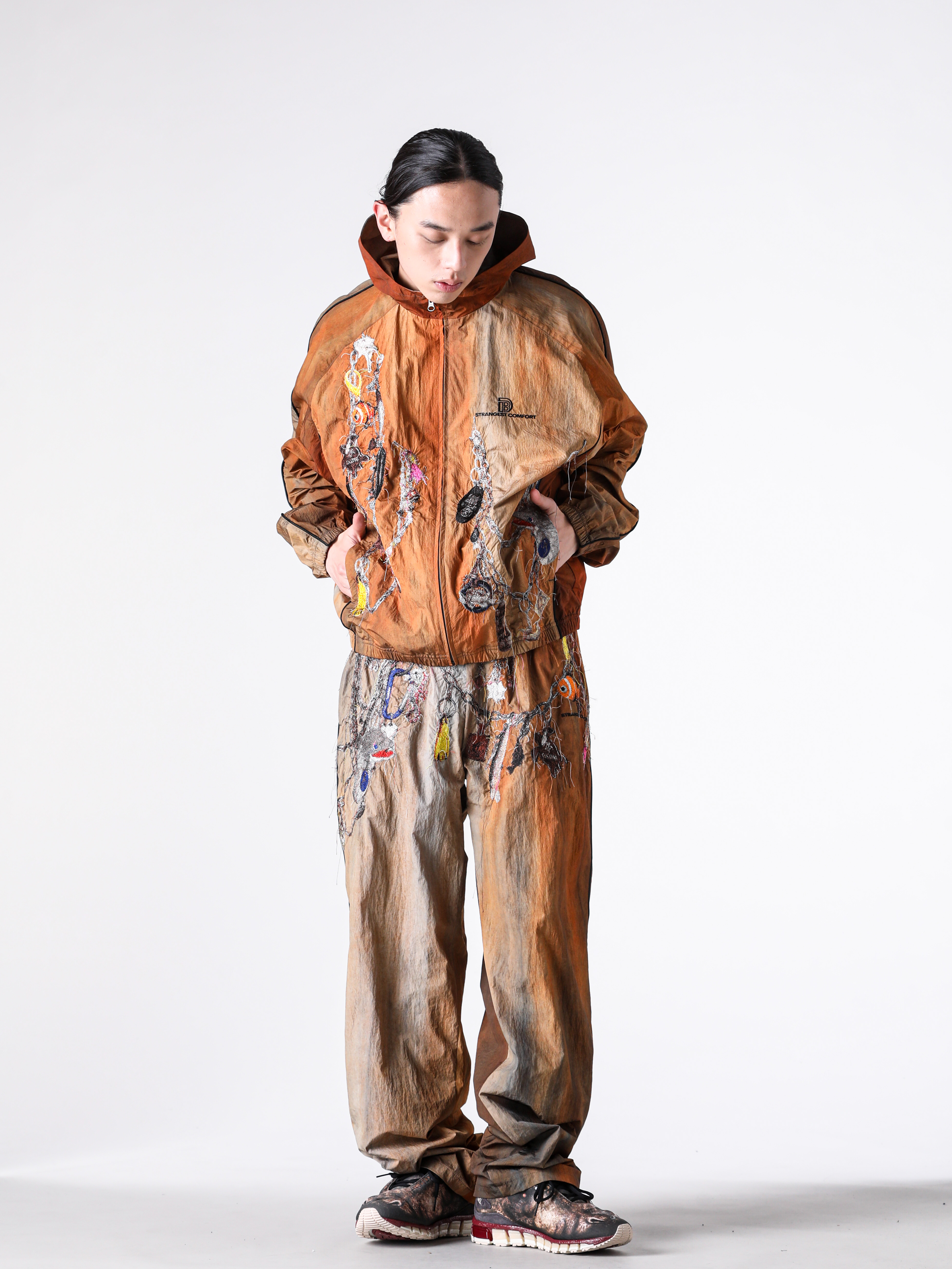 doublet 26SSのカオス刺繍が進化。新作トラックジャケットを紐解く