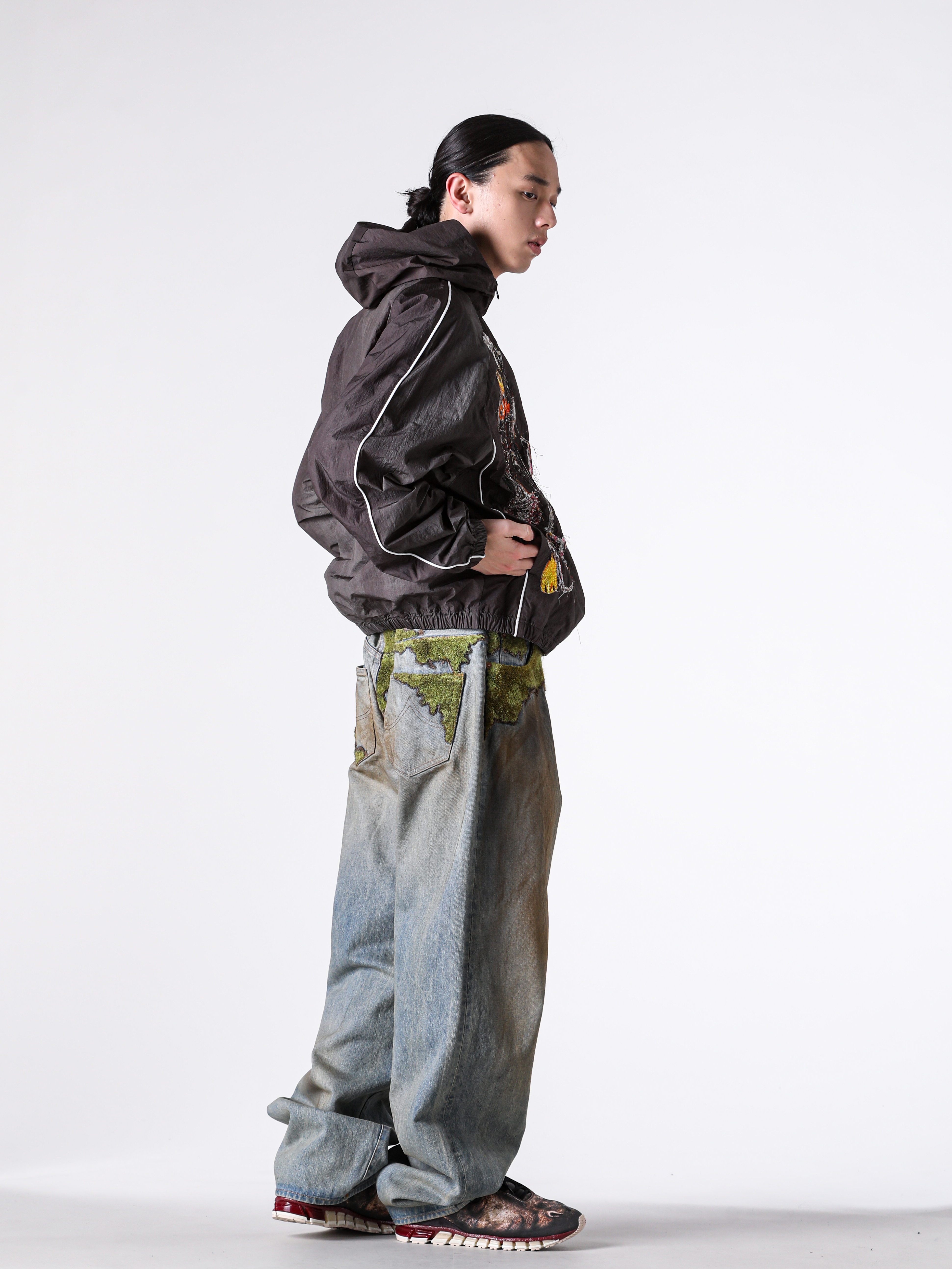 doublet 26SSのカオス刺繍が進化。新作トラックジャケットを紐解く