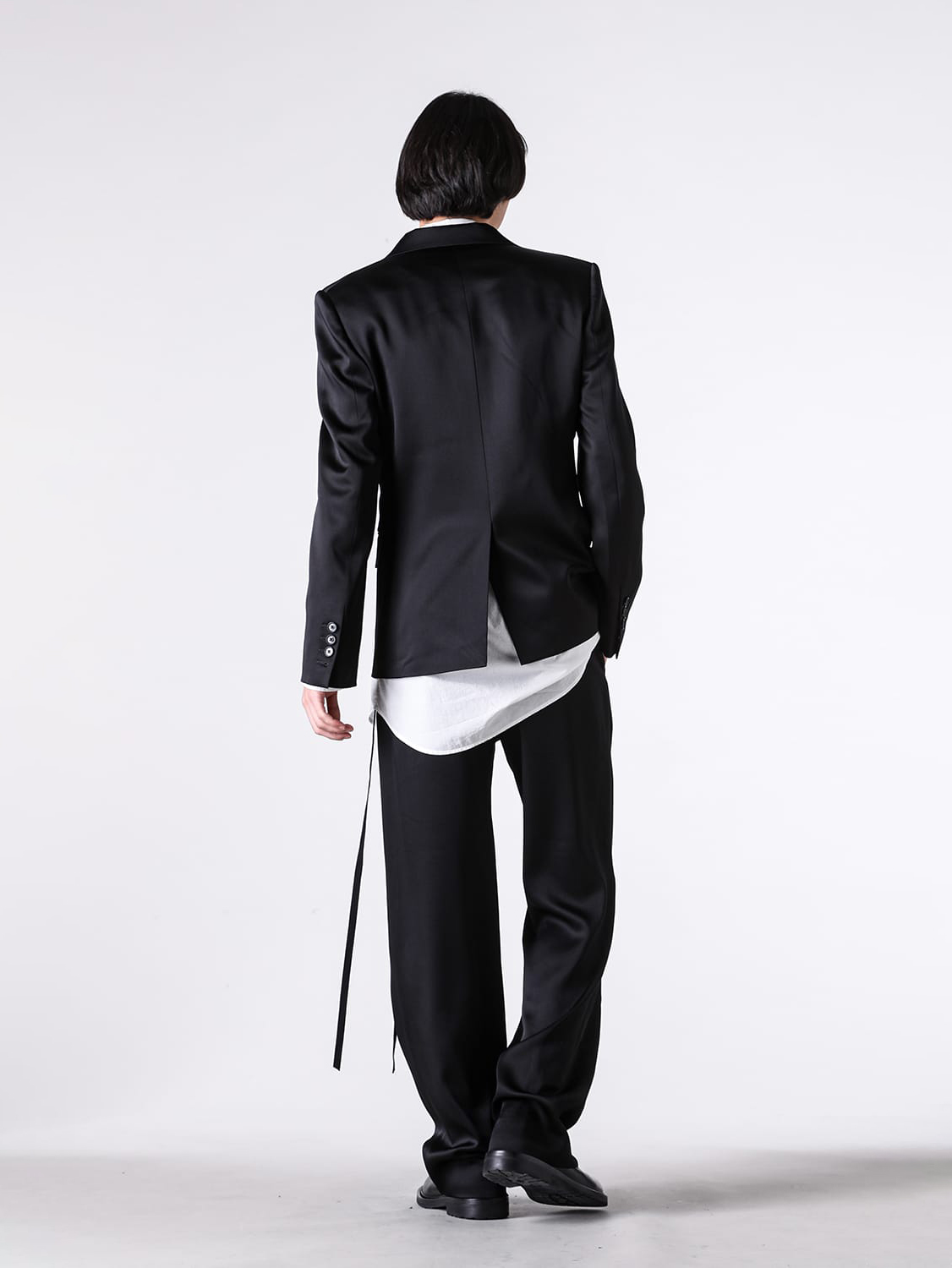 Setup styling full-body image 2