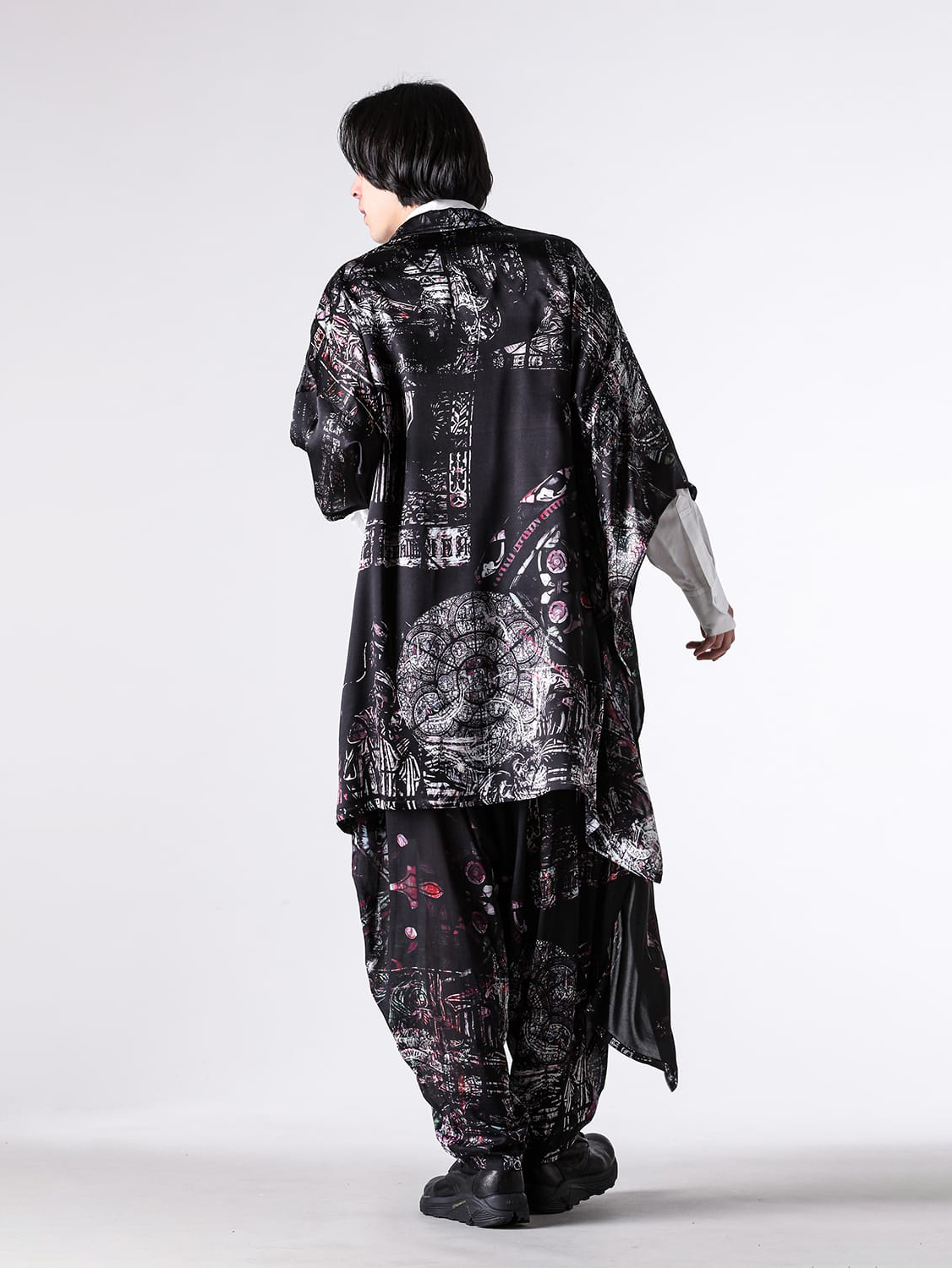Styling image showing the sleeve layering