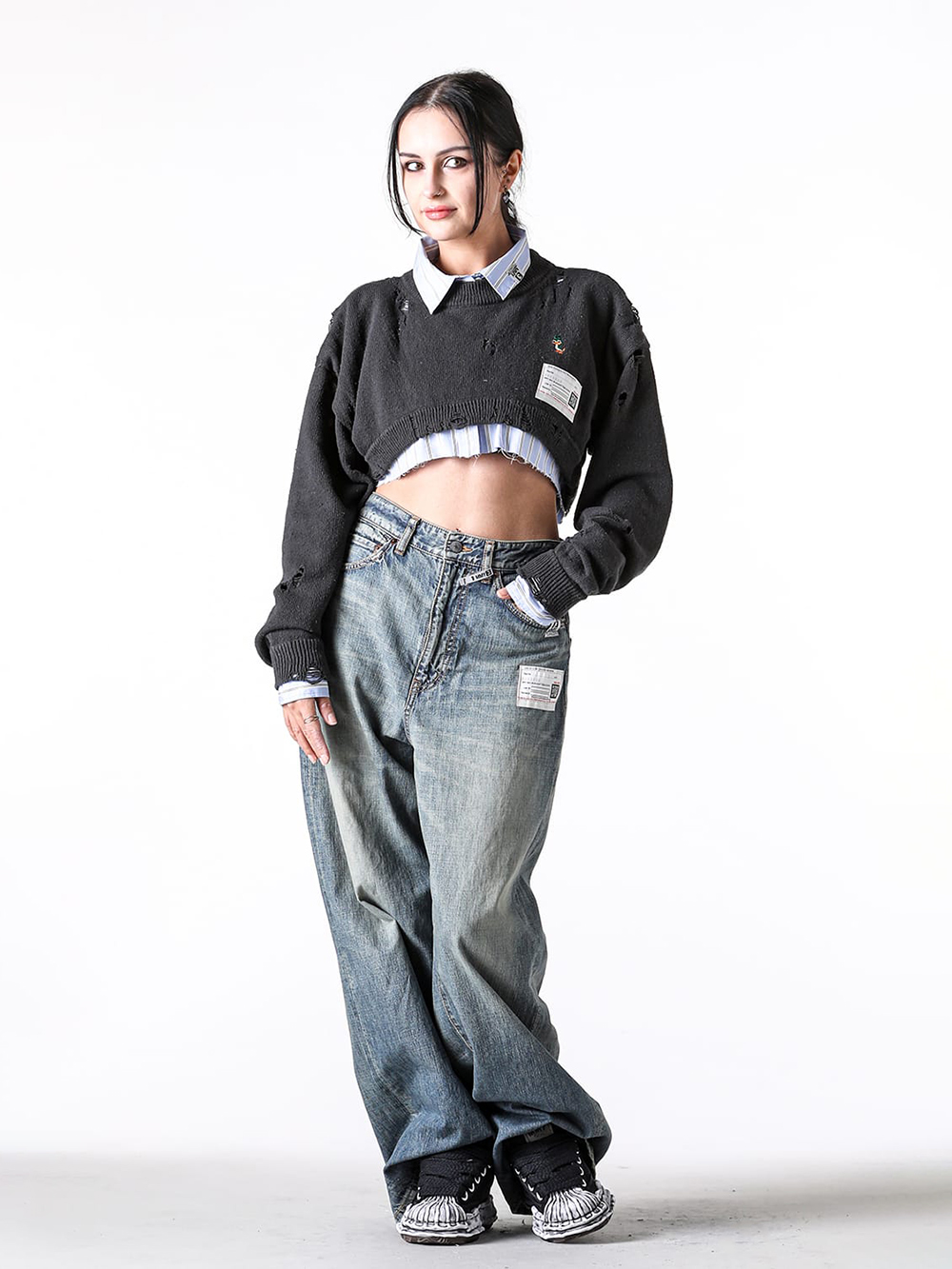 Wear image by female staff