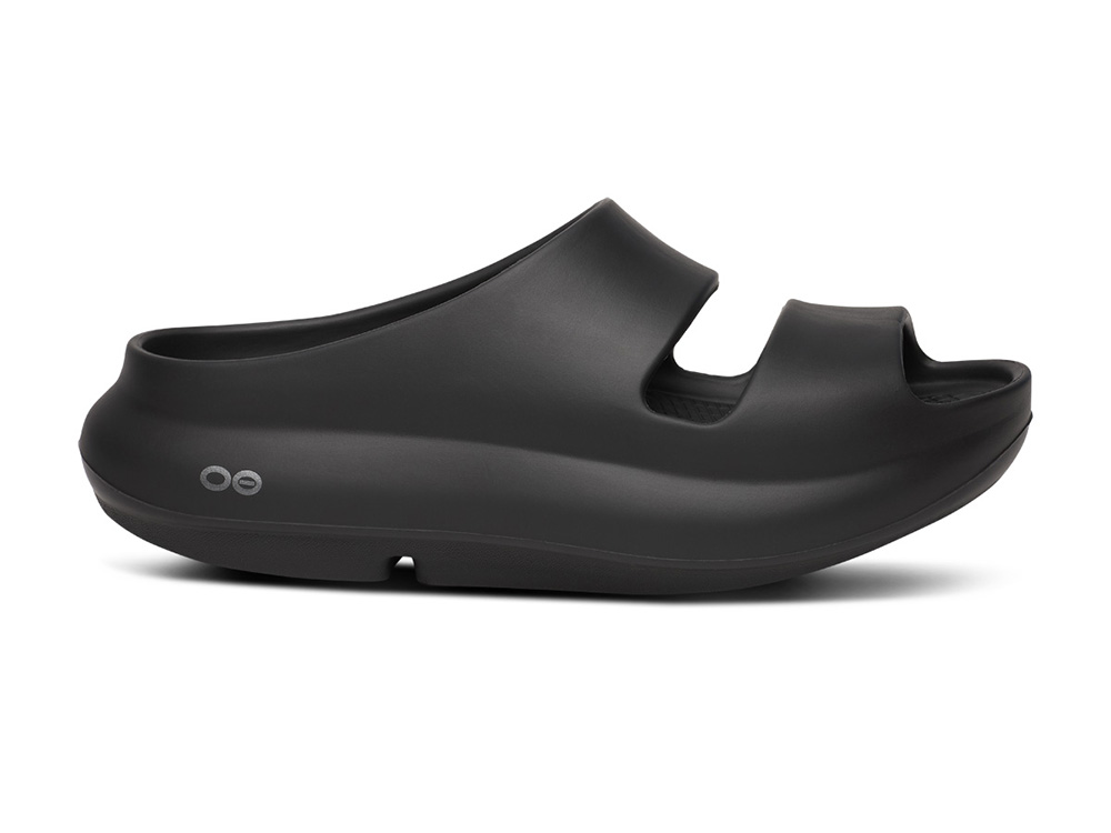 Full front image of OOFOS OOyea